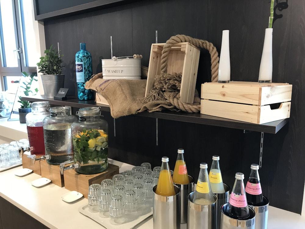 Jufa Hotel Hamburg Hafencity Bagian luar foto