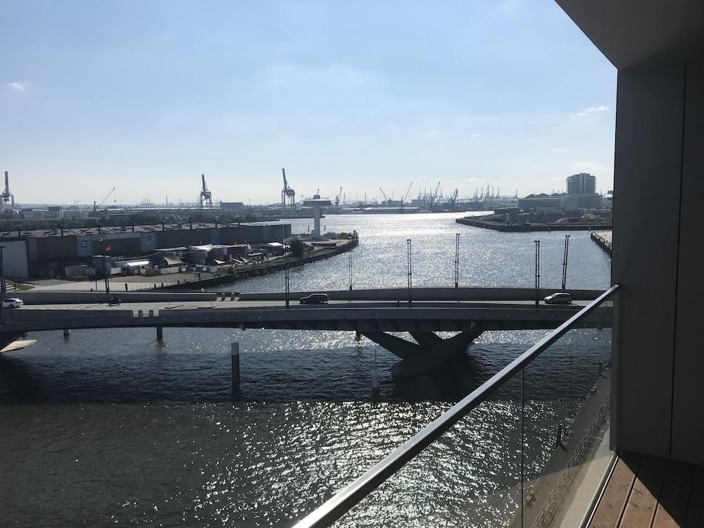 Jufa Hotel Hamburg Hafencity Bagian luar foto